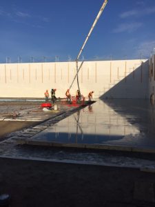 deluca floor pour 1